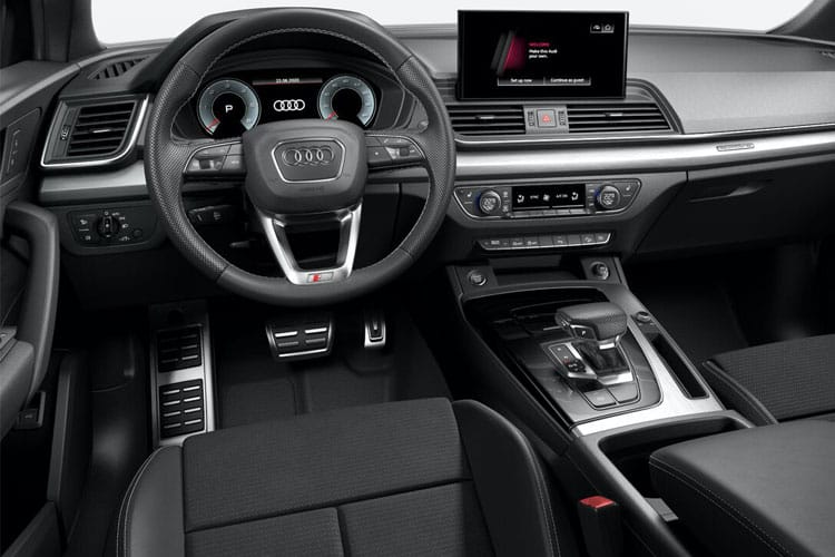 Audi Q5 inside image