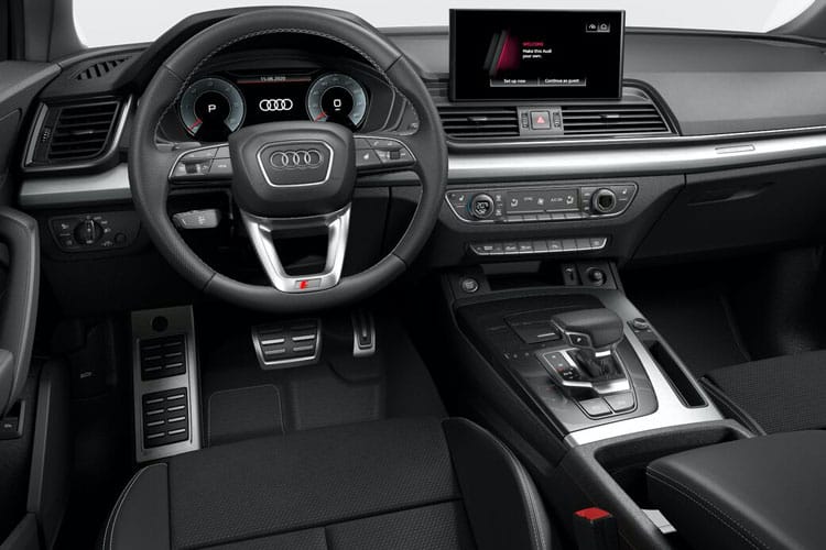 Audi Q5 inside image
