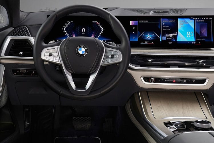 BMW X7 Estate inside image