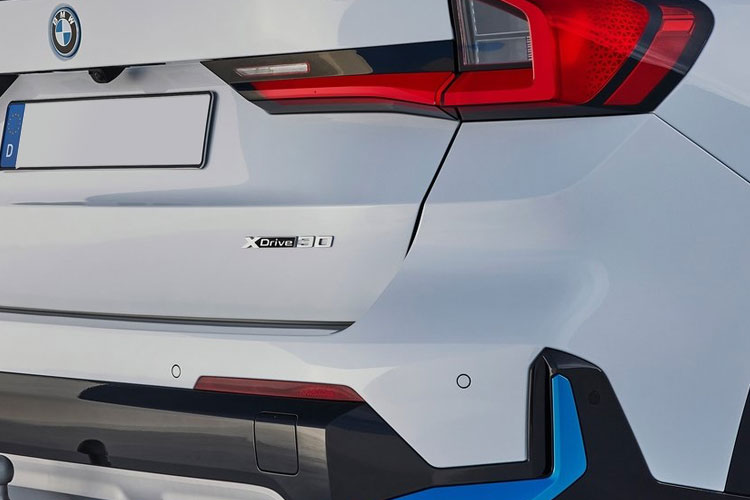 BMW iX1 detail image