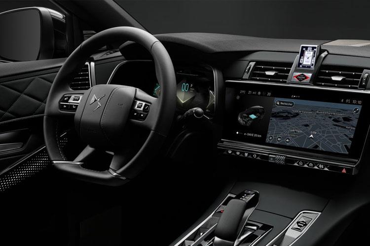 Ds DS 7 inside image