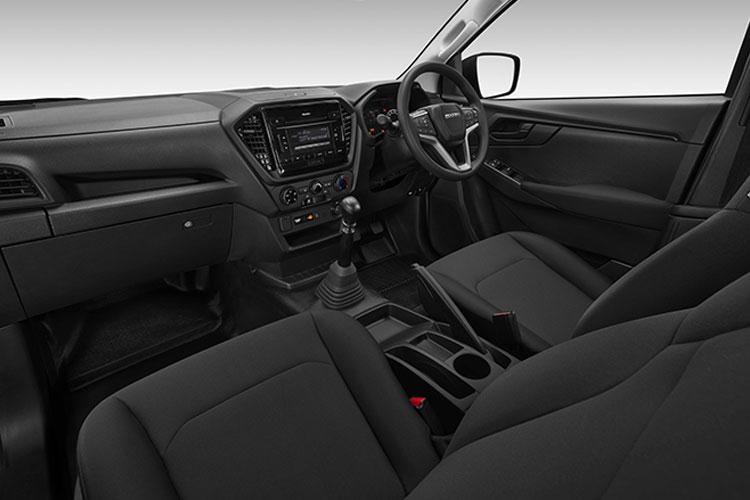 Isuzu D-MAX inside image