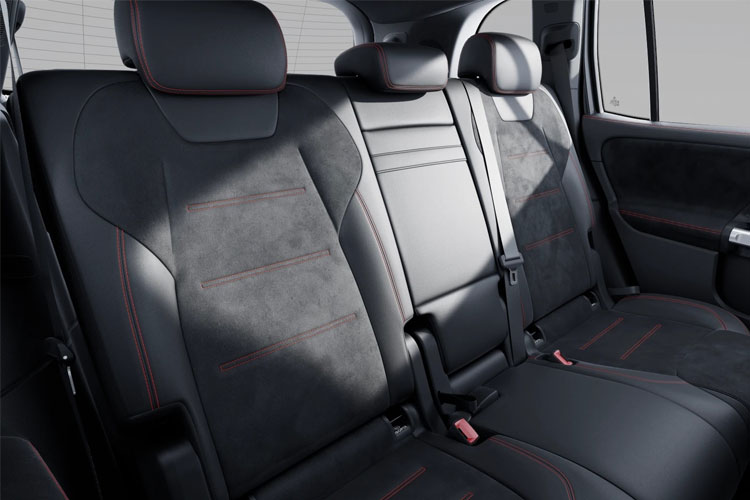 Mercedes-Benz GLB detail image