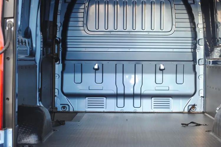 Maxus DELIVER 9 detail image