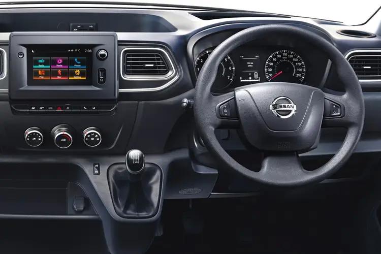 Nissan INTERSTAR inside image