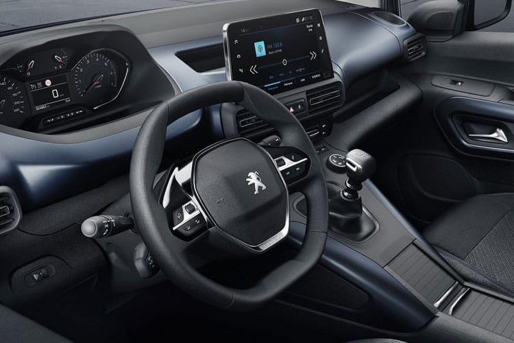 Peugeot RIFTER inside image