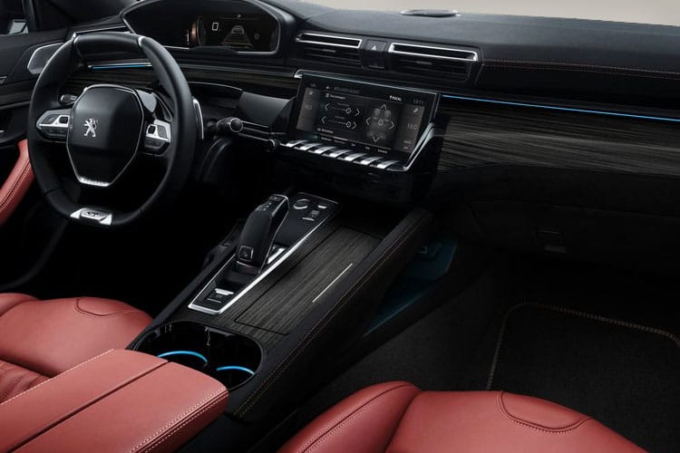 Peugeot 508 inside image