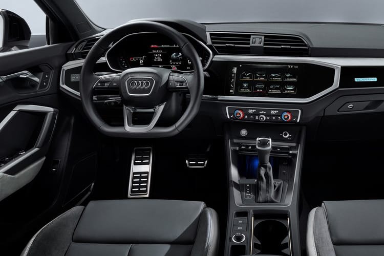 Audi Q3 Sportback inside image