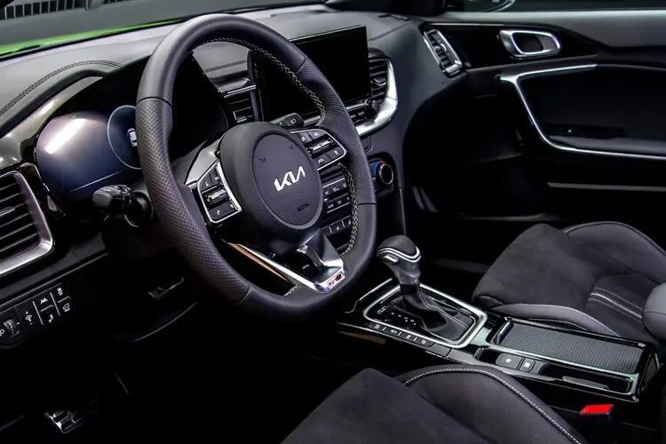 Kia Xceed Hatchback inside image