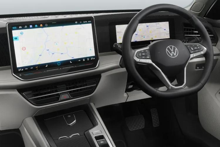 Volkswagen Passat Estate inside image